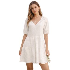 Rowan + Ryan White Textured
Tiered Babydoll Dress Small
Cottagecore Boho Mini